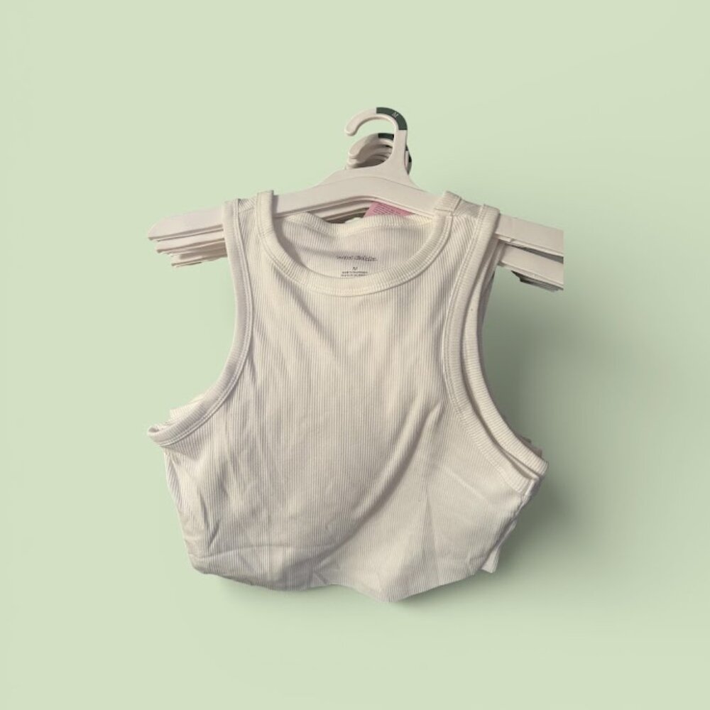 NWT Wild Fable Ribbed Tank Top | White | Medium | All Year Essential - Picture 2 of 2